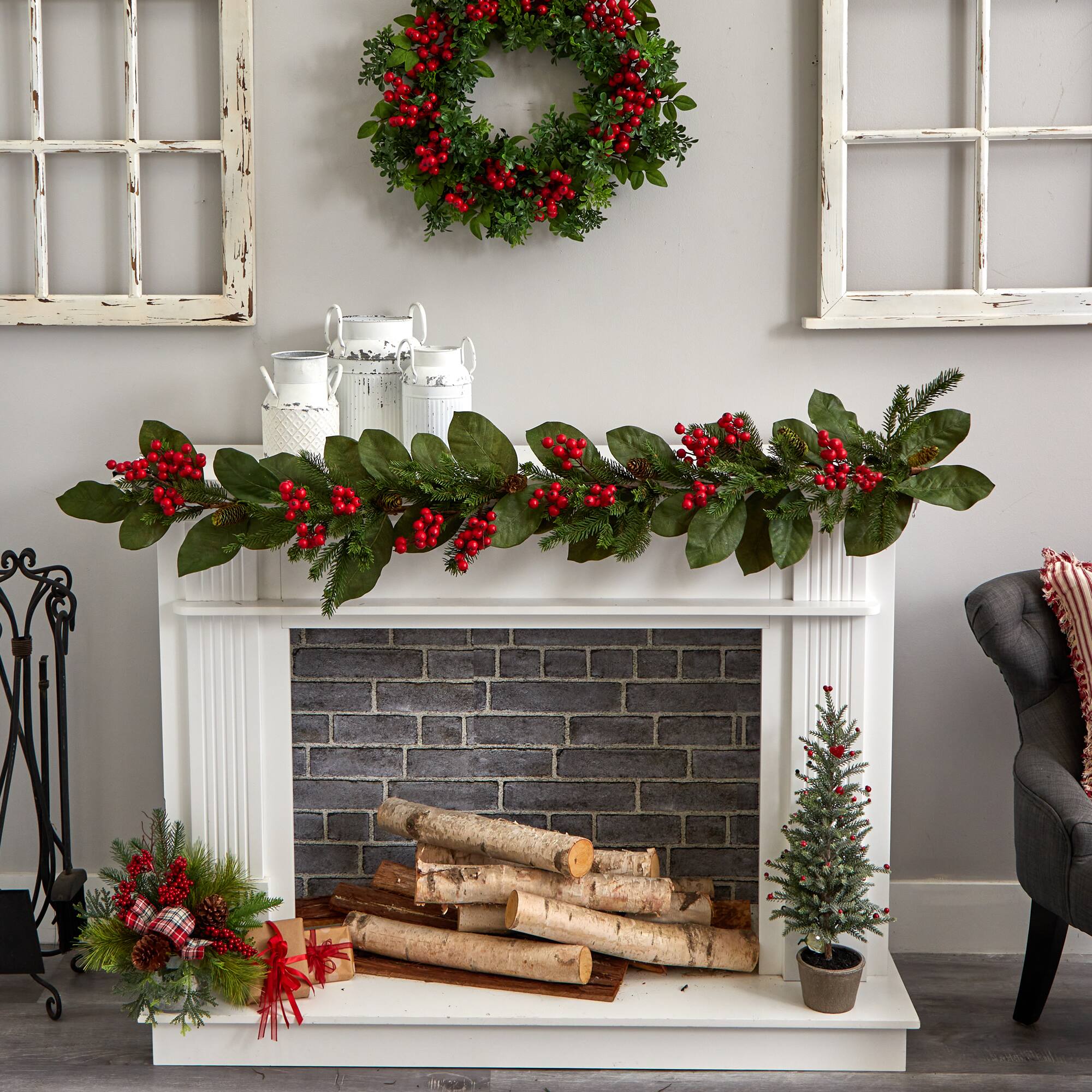 5ft. Magnolia Berry Pine Artificial Garland
